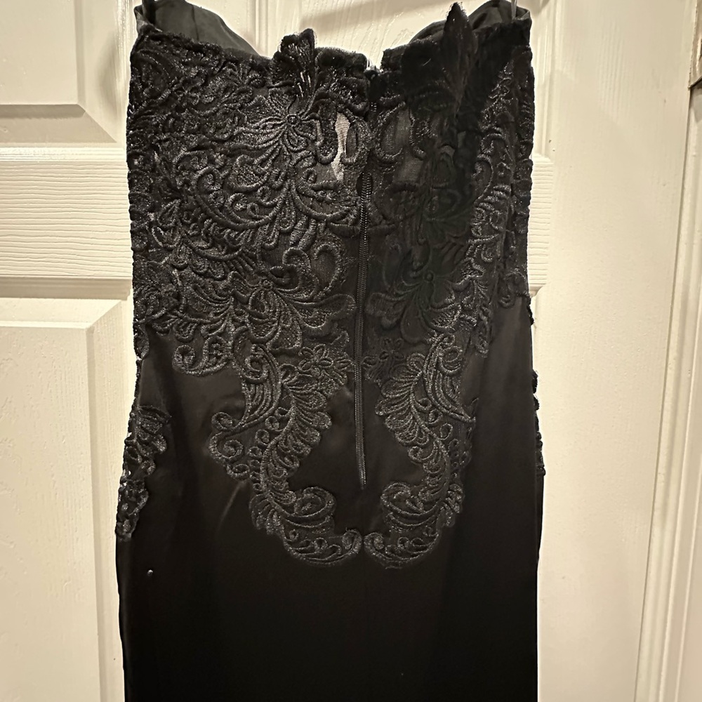 Chic Strapless Black Dress - Picture 6 of 6